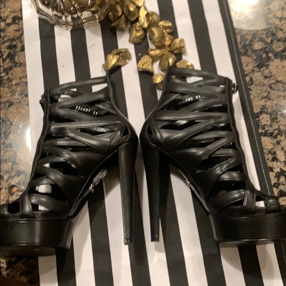 Gucci Cage Leather Peep Toe Platform Booties